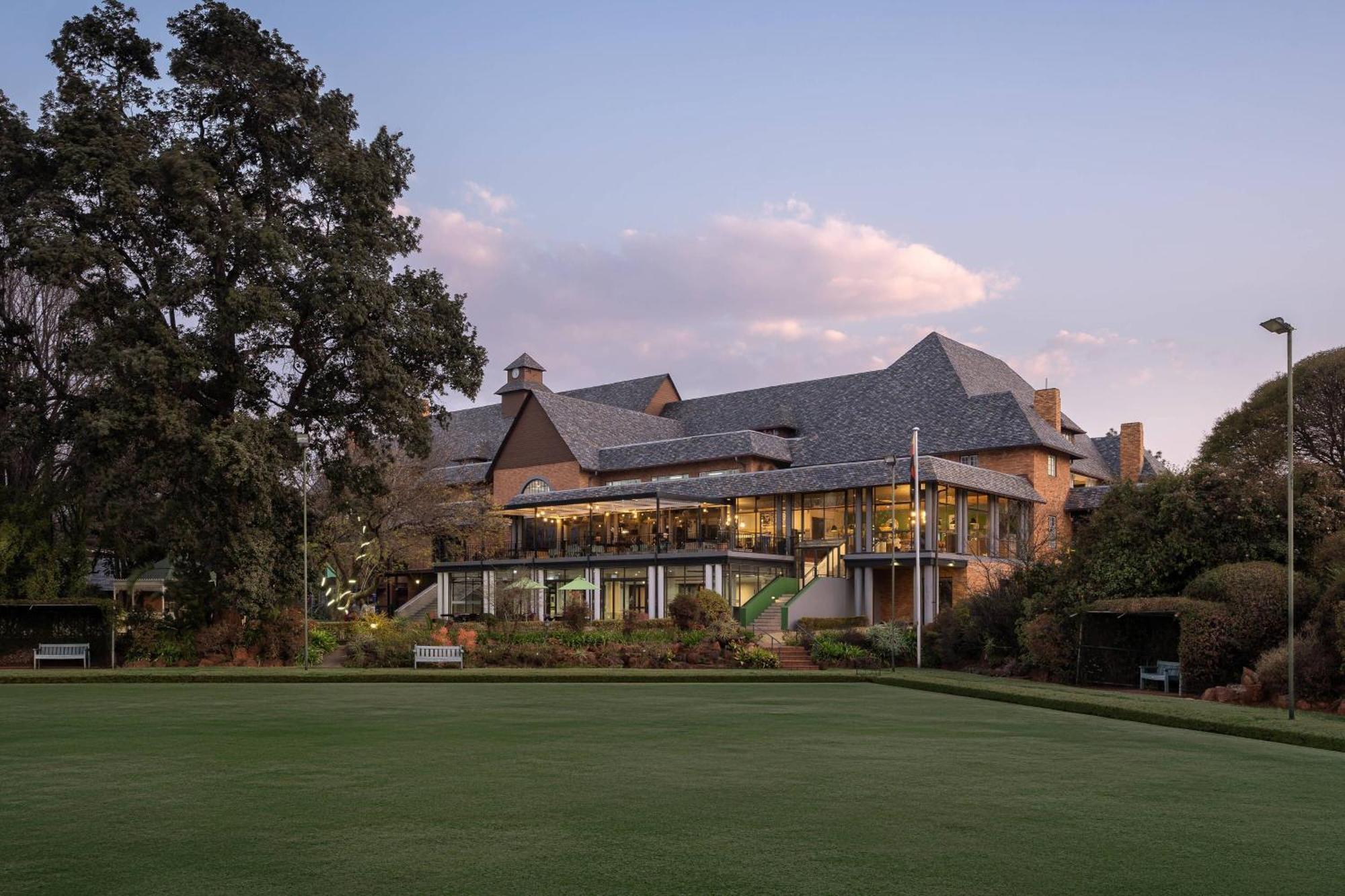 Protea Hotel By Marriott Johannesburg Wanderers Экстерьер фото