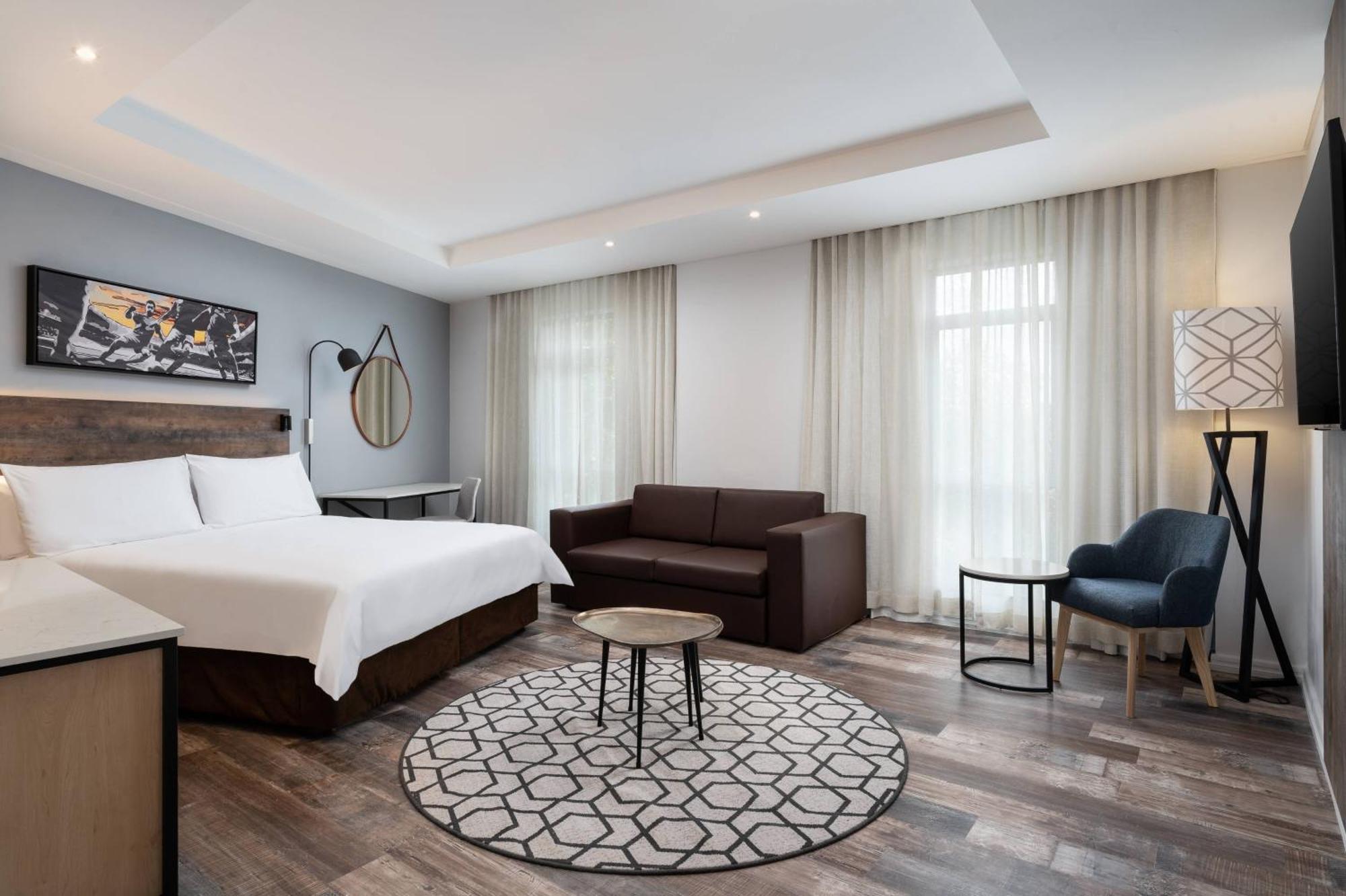 Protea Hotel By Marriott Johannesburg Wanderers Экстерьер фото