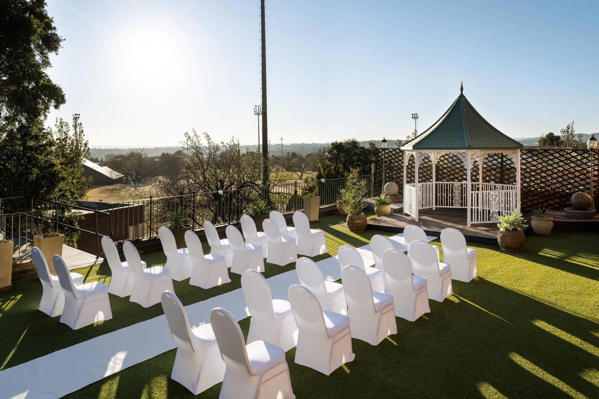 Protea Hotel By Marriott Johannesburg Wanderers Экстерьер фото